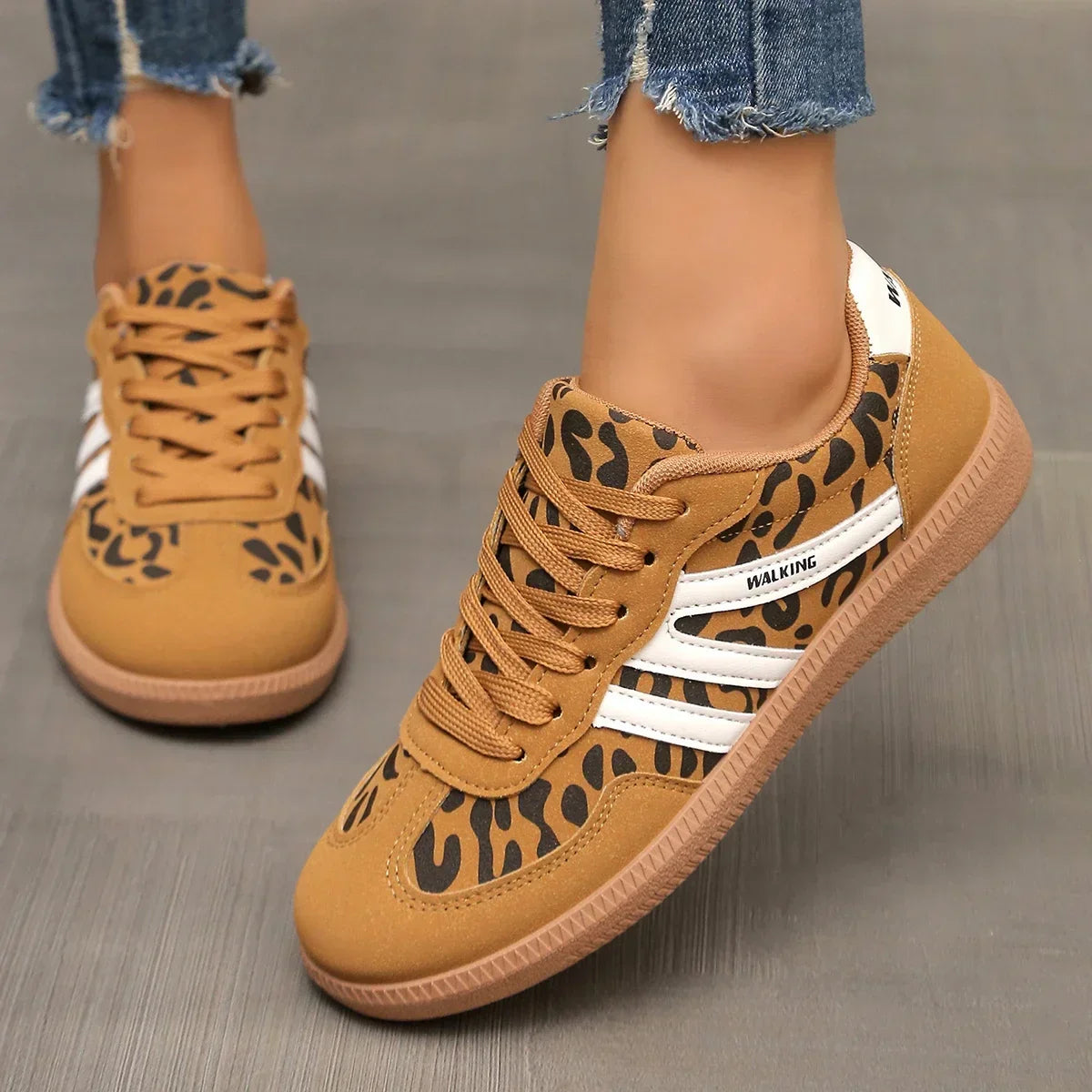 Lightweight Orthopaedic Sneakers for Women