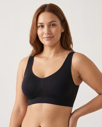 Ava Airflow Wirefree Comfort Bra Black Model Front
