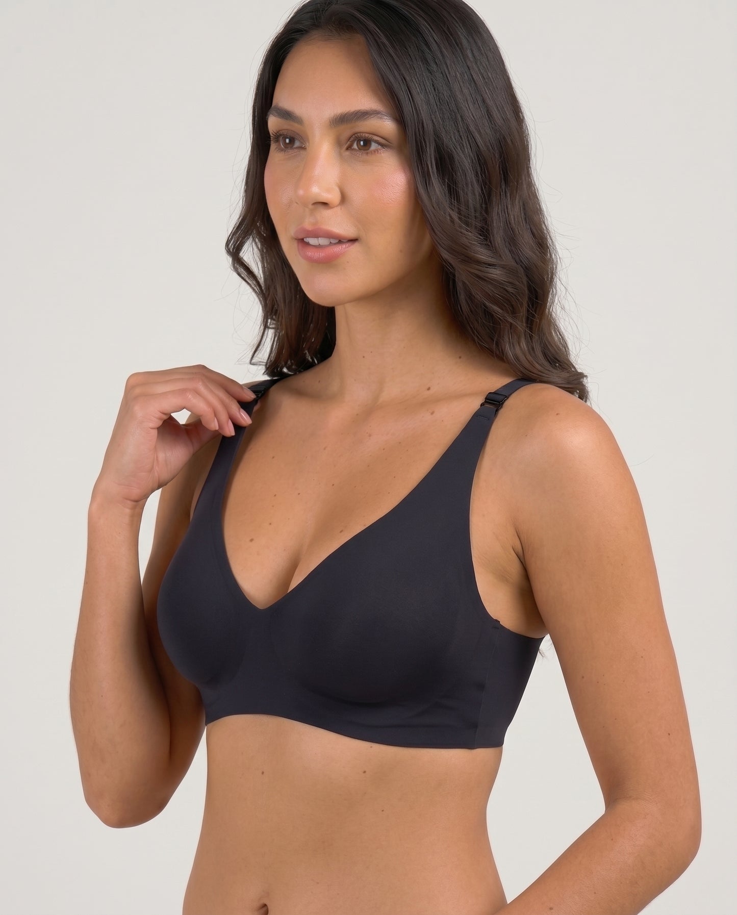 Faye Seamless Deep V Wireless Bralette Black Three Quarter