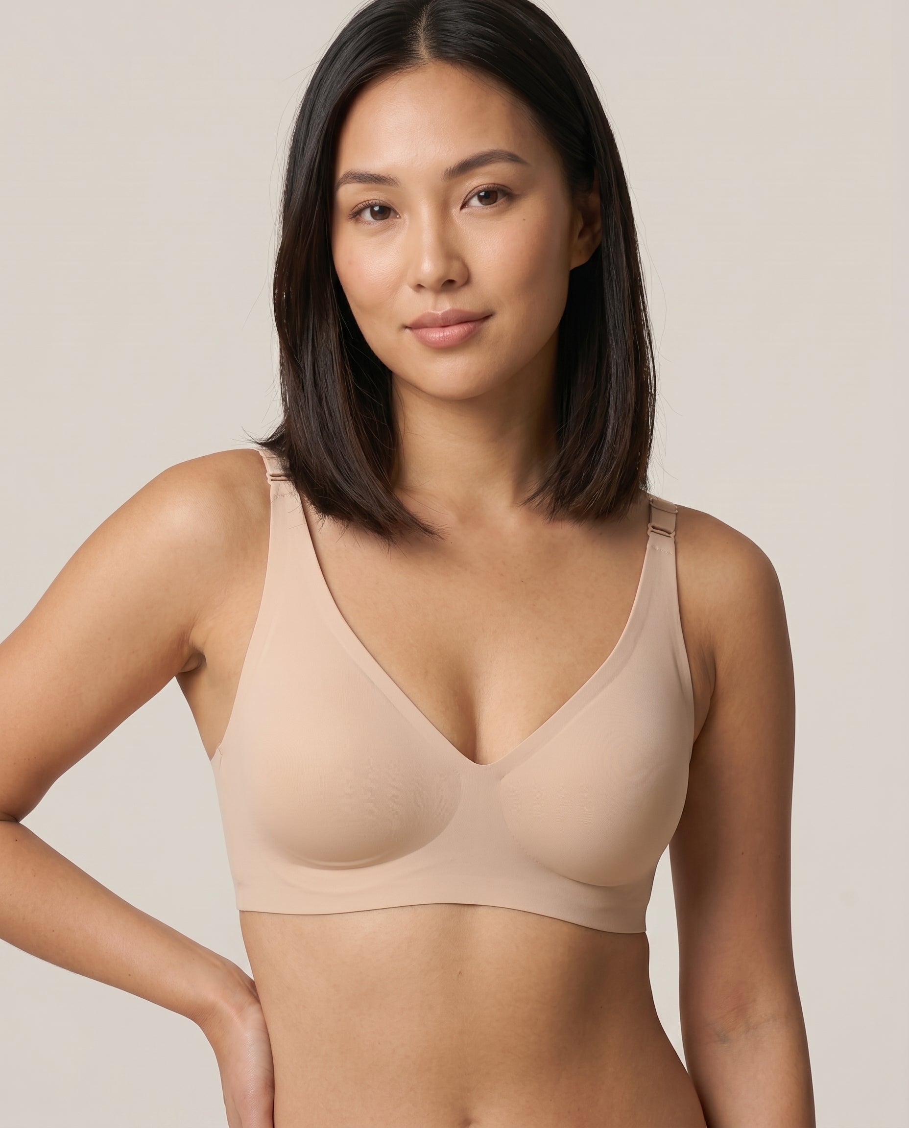 Faye Seamless Deep V Wireless Bralette Nude Front